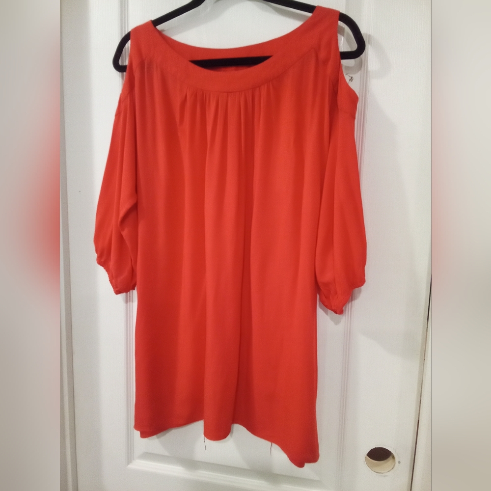 Women's Cold Shoulder Top - L